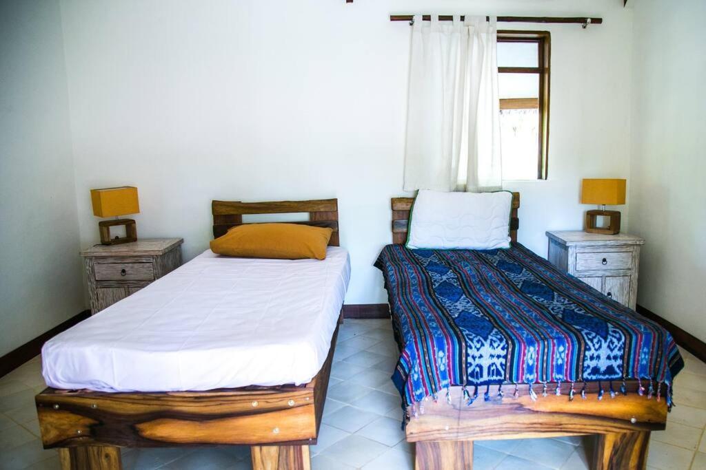 Beach-Front Sumbawa Surf House Lemonga Экстерьер фото